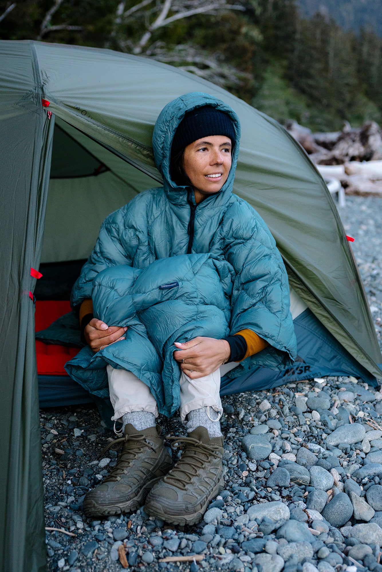 therm-a-rest-honcho-poncho-down-daunenponcho image 8